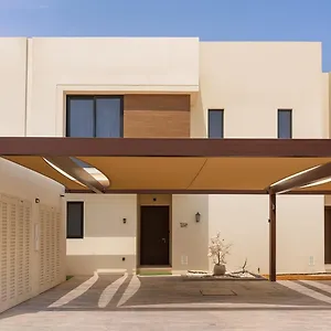  فيلة Luxury Retreat On Yas Island- Licensed الإمارات العربية المتحدة